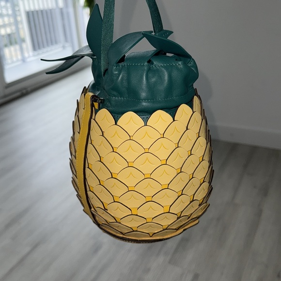 Kate spade new pineapple purse - Picture 7 of 9